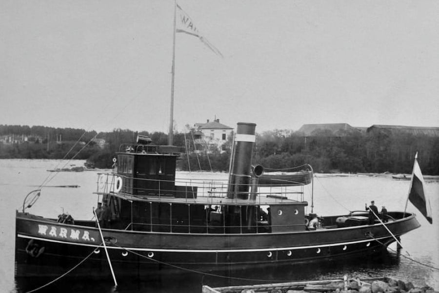 Kuvassa on höyryhinaaja Oulu2.