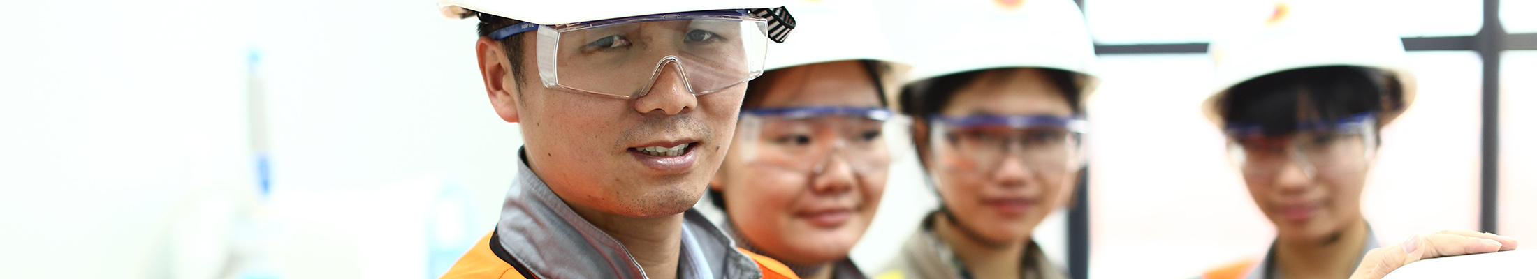 Employees in Beihai Mill