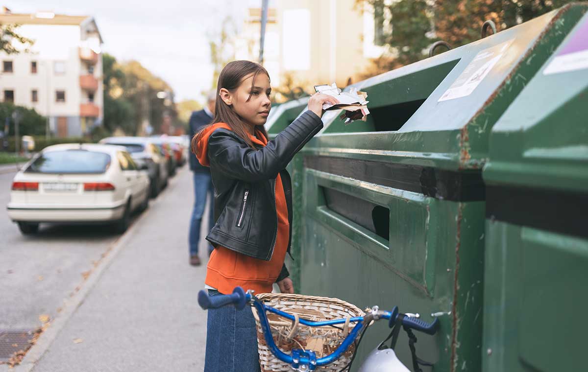 Replacing plastics in packaging Who to talk to Stora Enso